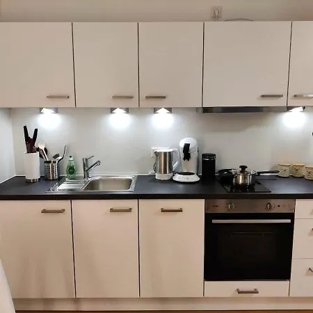 Attractive, 1-room In A Sought-after Location!